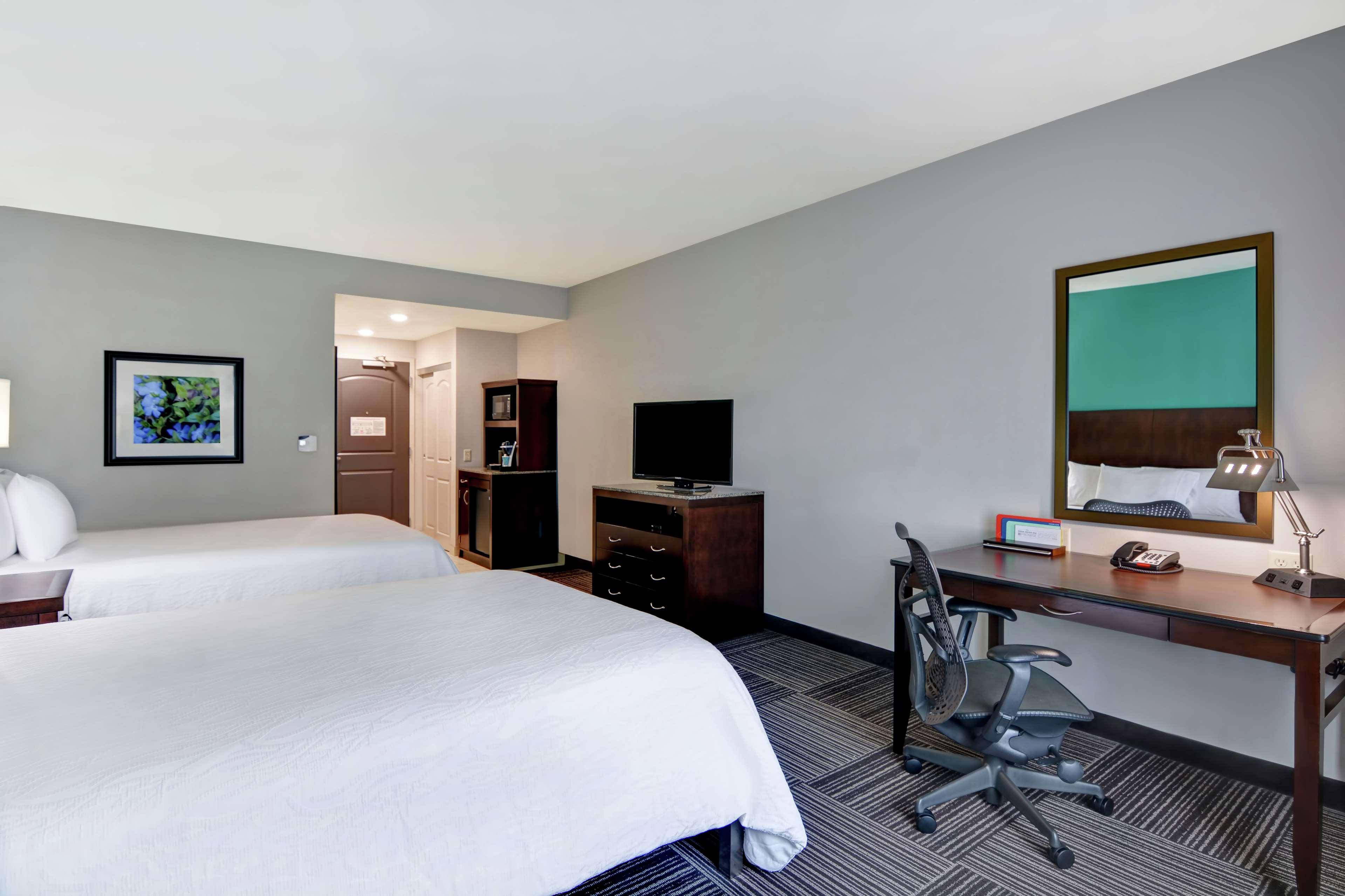 Hilton Garden Inn And Fayetteville Convention Center Ngoại thất bức ảnh