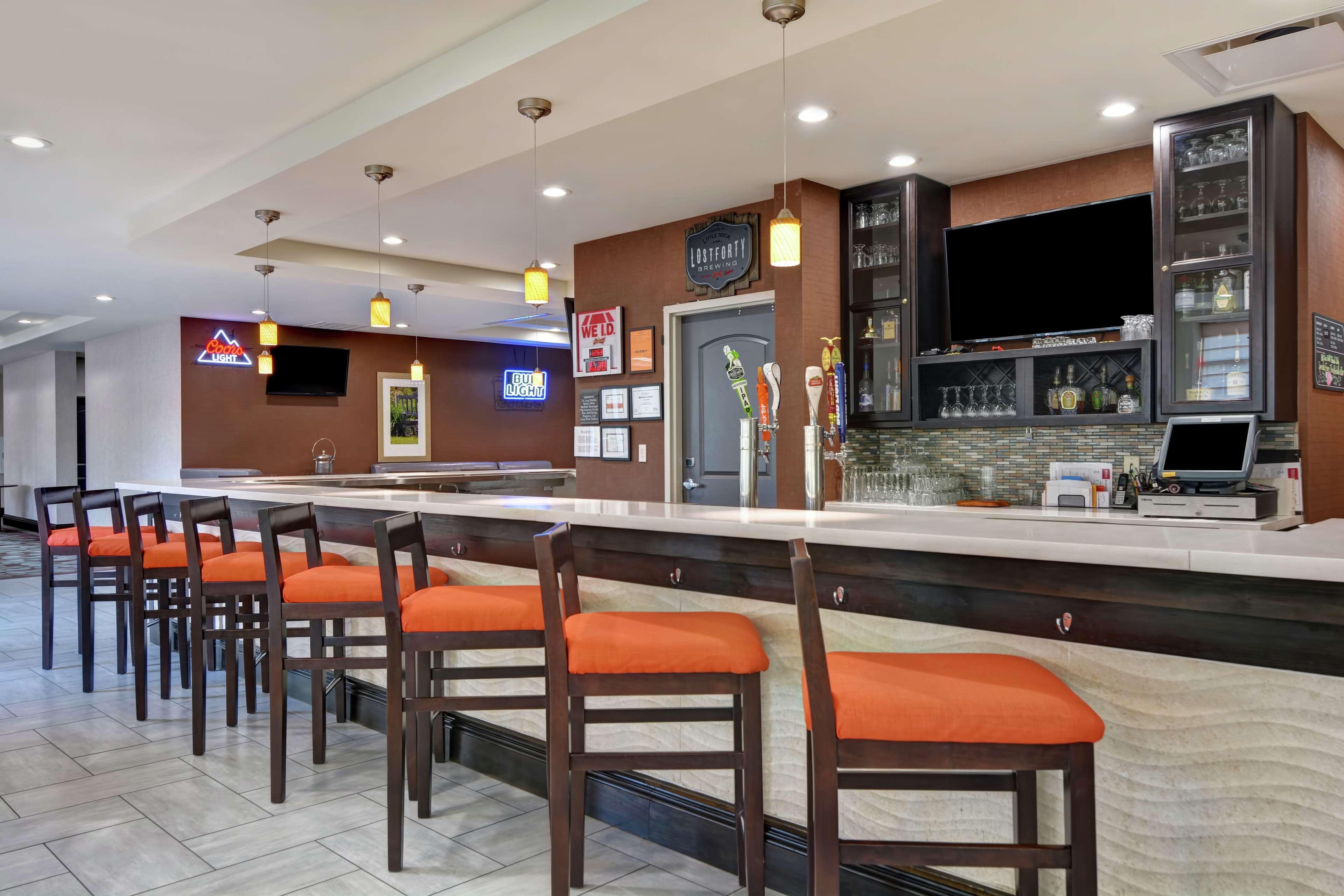 Hilton Garden Inn And Fayetteville Convention Center Ngoại thất bức ảnh