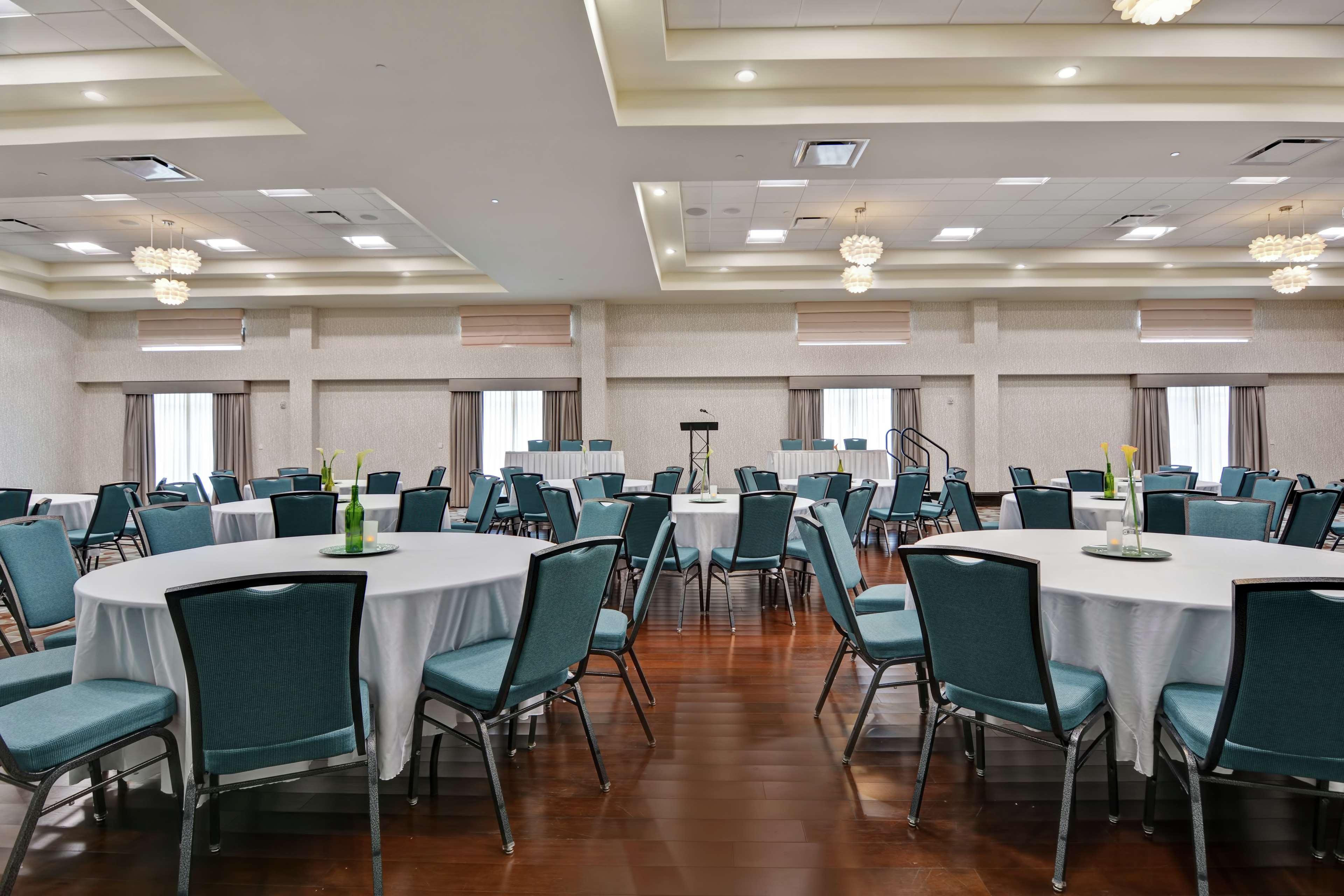 Hilton Garden Inn And Fayetteville Convention Center Ngoại thất bức ảnh