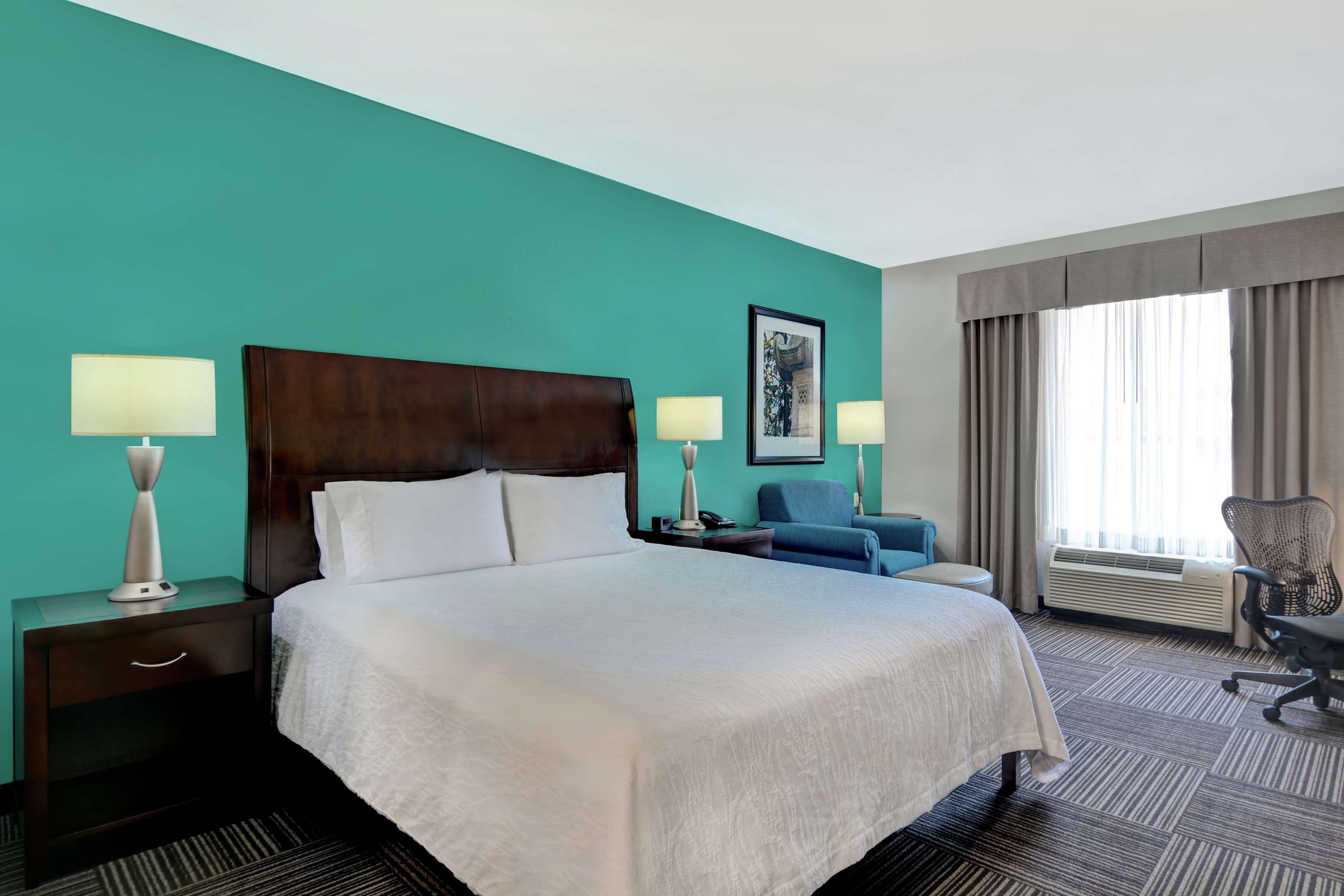 Hilton Garden Inn And Fayetteville Convention Center Ngoại thất bức ảnh