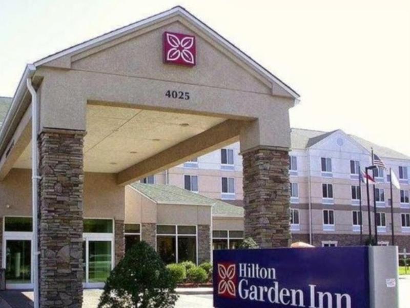Hilton Garden Inn And Fayetteville Convention Center Ngoại thất bức ảnh