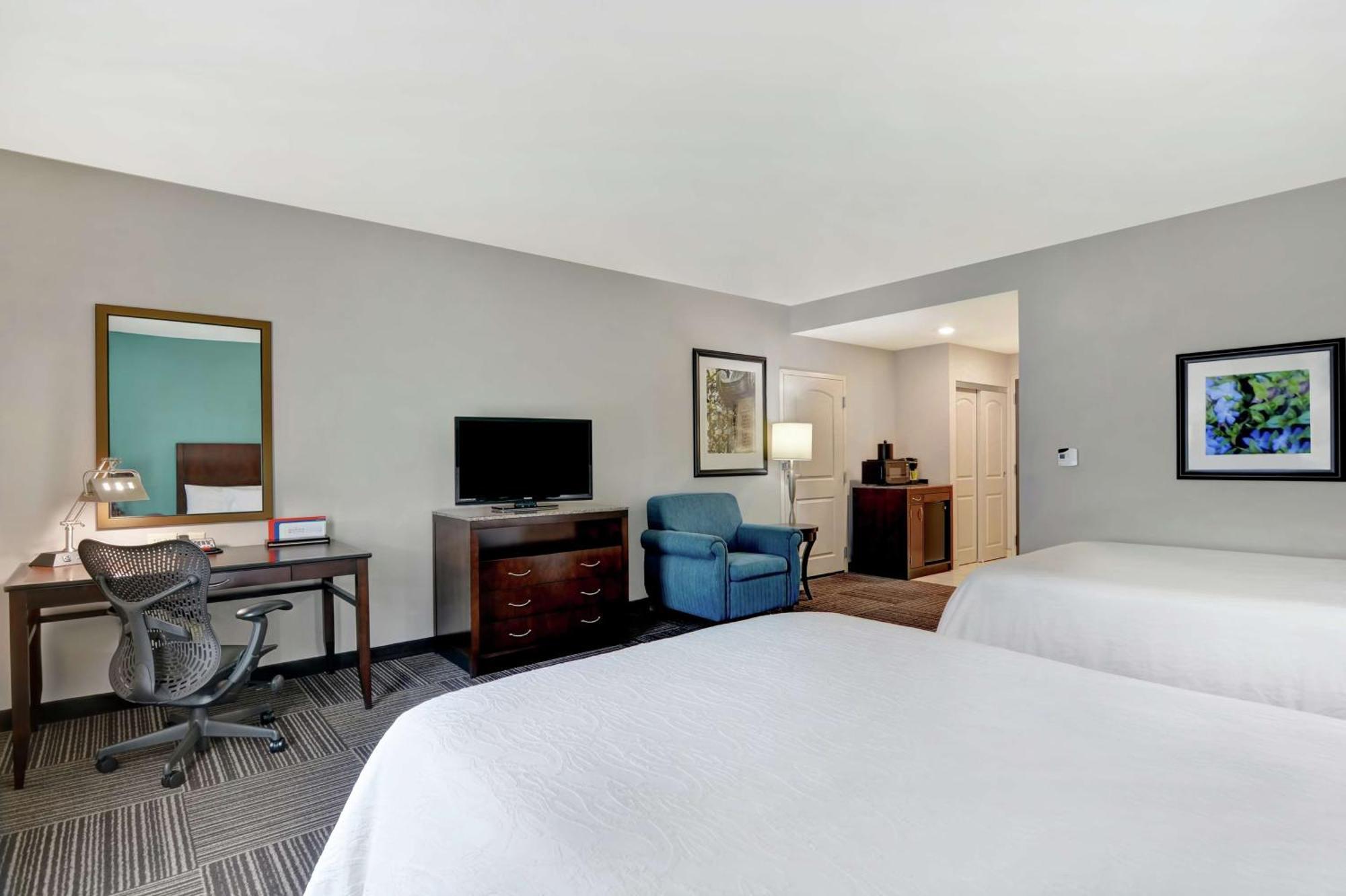 Hilton Garden Inn And Fayetteville Convention Center Ngoại thất bức ảnh